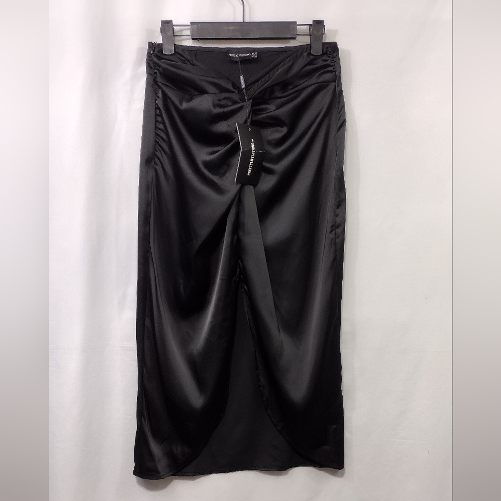 NWT Pretty Little Thing Satin Twist Front Midi Skirt Women's 6 Black Boho Retro - Picture 2 of 10